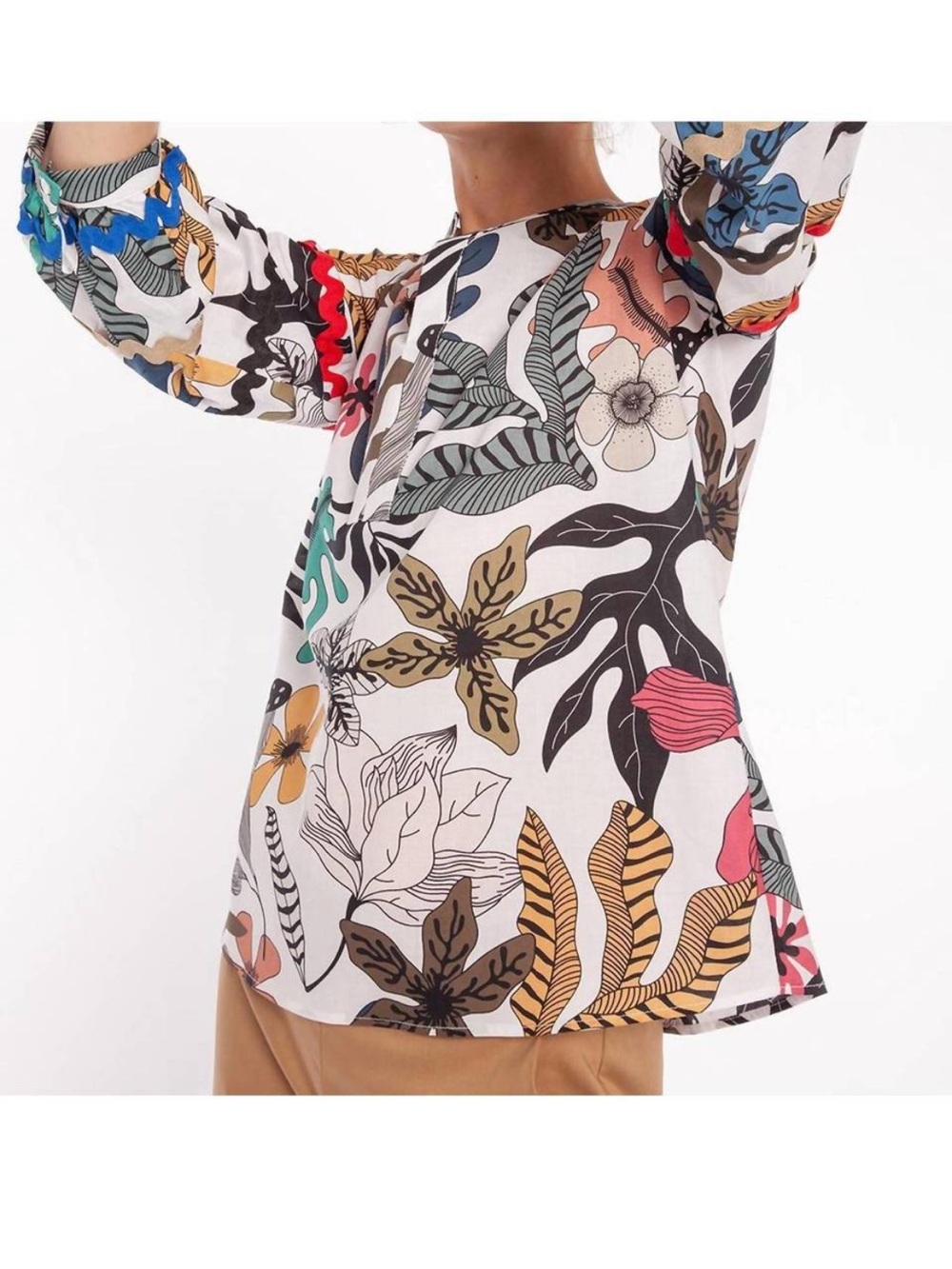 VILAGALLO lucera V Neck Novelty Print top in multi Sz 44 - Picture 2 of 15